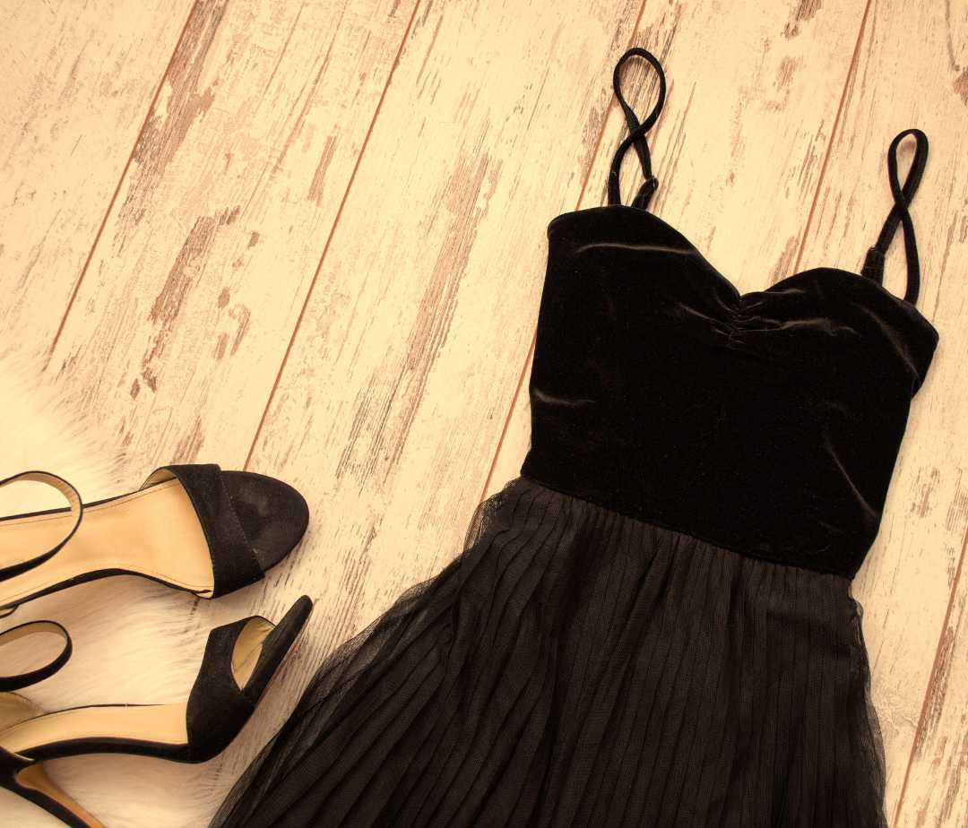 Abendkleid (1080 × 924 px)